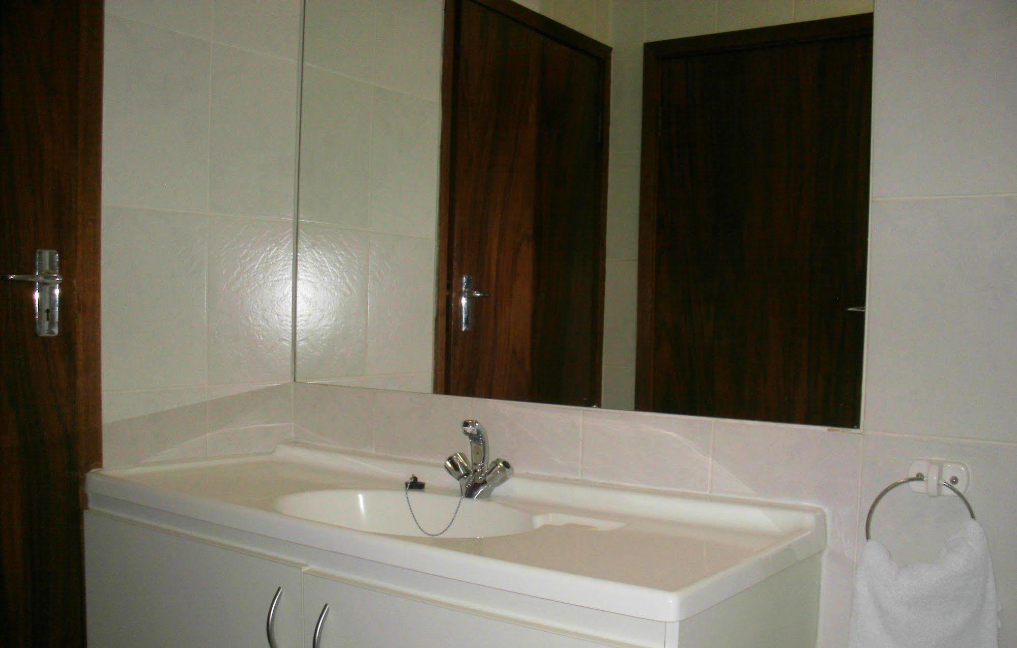 Apartamento 203 Mouille Grange Ciudad del Cabo Exterior foto